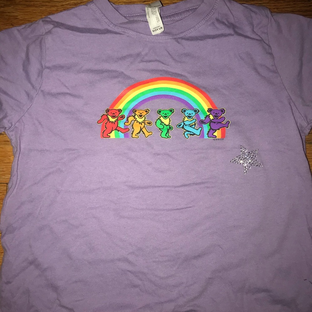 Super cute Rabbit Skins shredded back tee